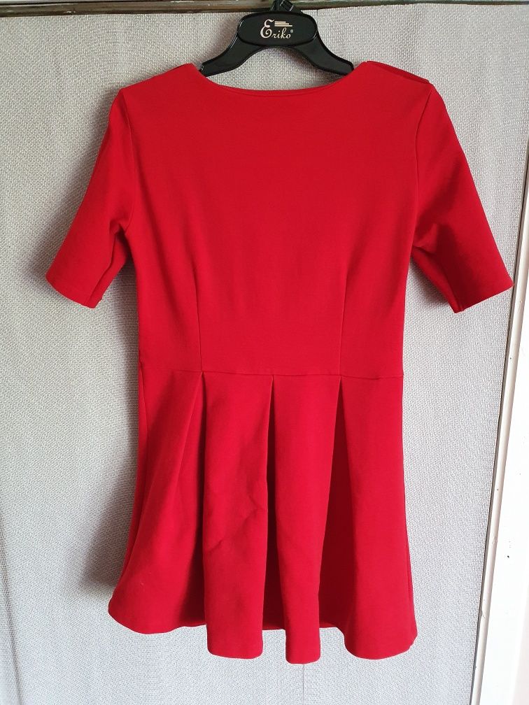 Sukienka Zara M święta czerwona rozkloszowana
