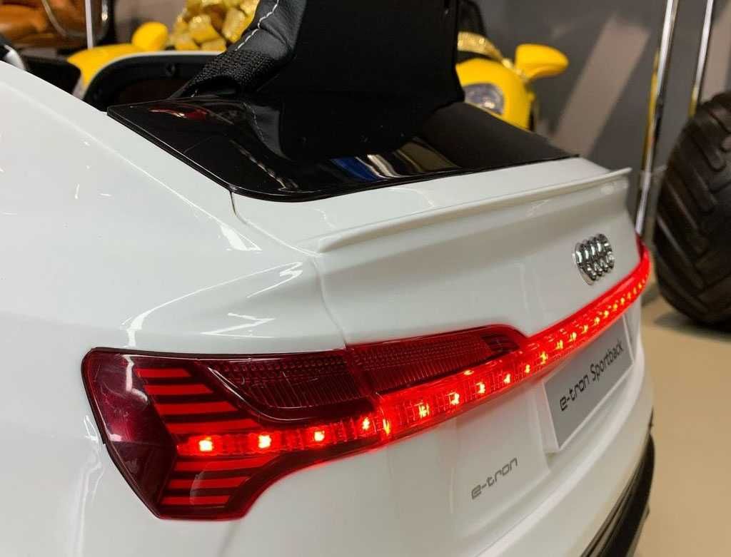 AUDI E-TRON 4x4 autko na akumulator dla dzieci