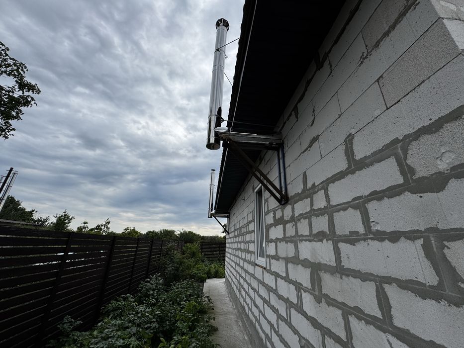 Продам газифікований одноповерховий будинок в Микуличах !