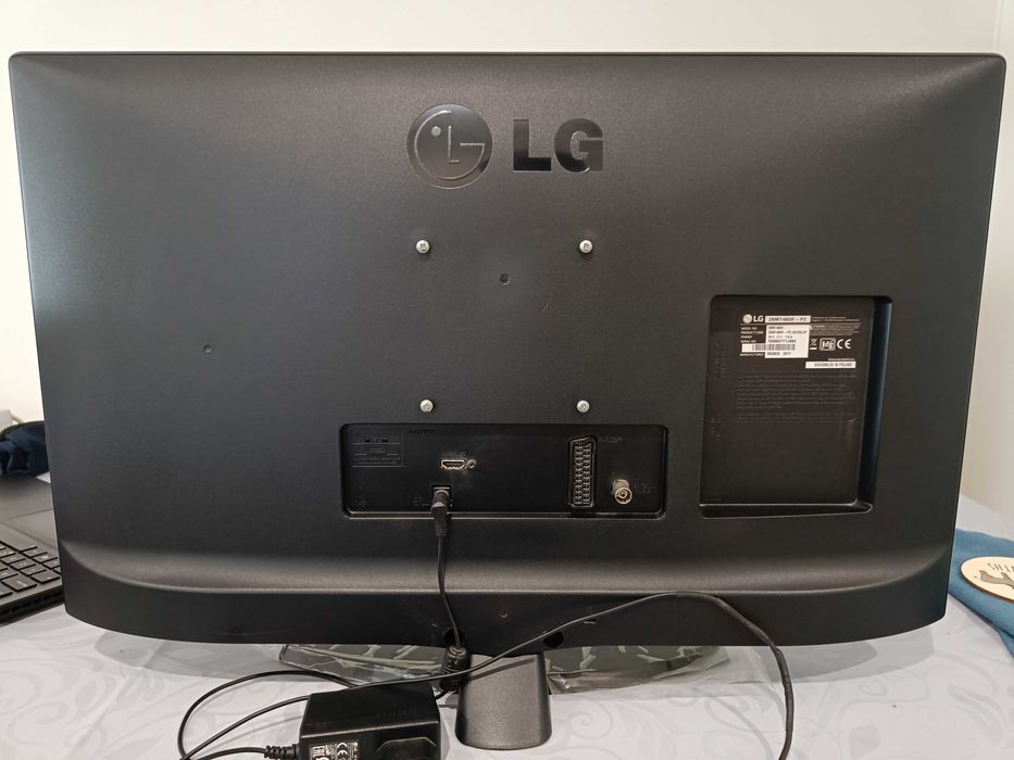 Televisão LG - LED HD ecrã de 27,5” 70cm  28MT48DF-PZ
