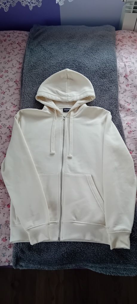 Kremowa, rozpinana bluza