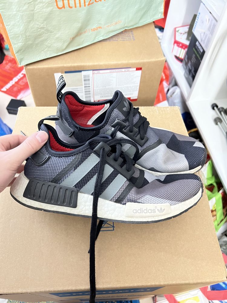 Ténis Adidas NMD R1