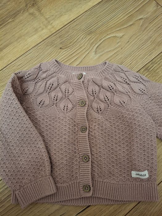 Newbie sweterek 80