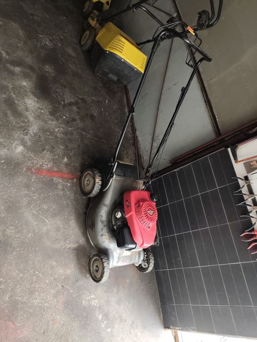 Kosiarka spalinowa honda z napędem