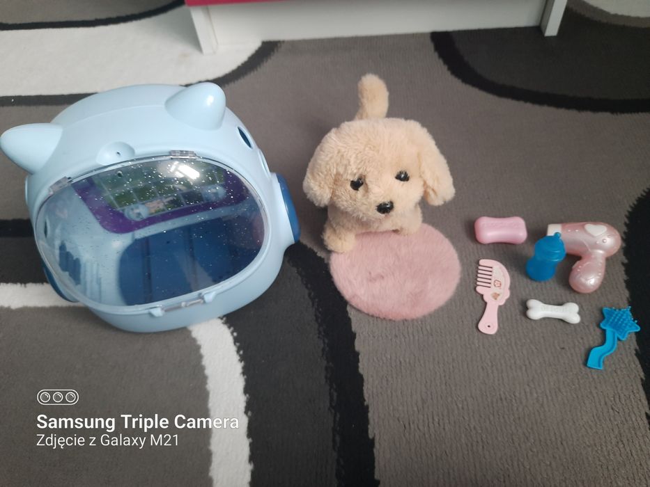 Sprzedam pieska interaktywnego plus akcesoria