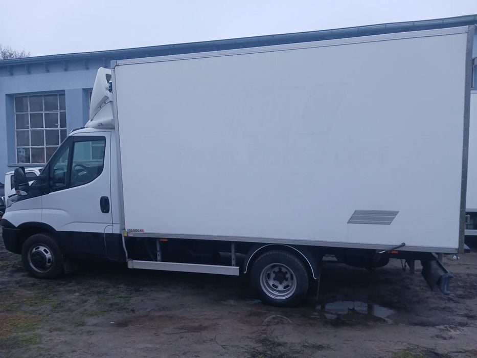 Iveco Daily 35C14 2.3 140 KM 2020r SALON Izoterma Chłodnia Mroźnia Agregat  Iveco Daily 35C14 2020r SALON Izoterma Chłodnia Mroźnia Agregat Bliźni
