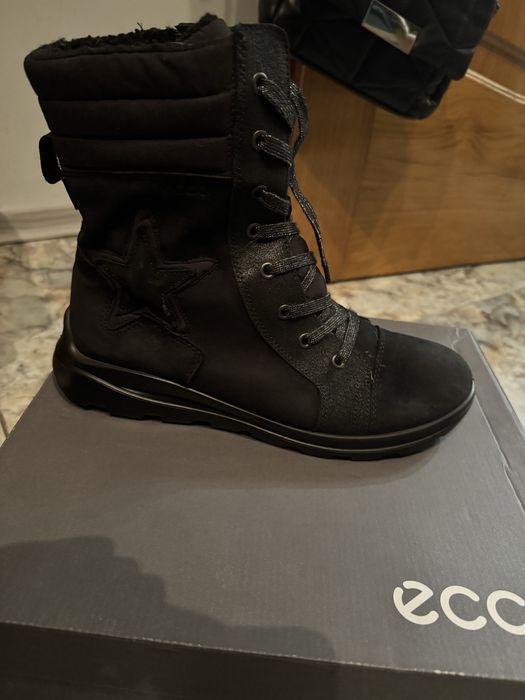 Продам жіночі черевики Ecco