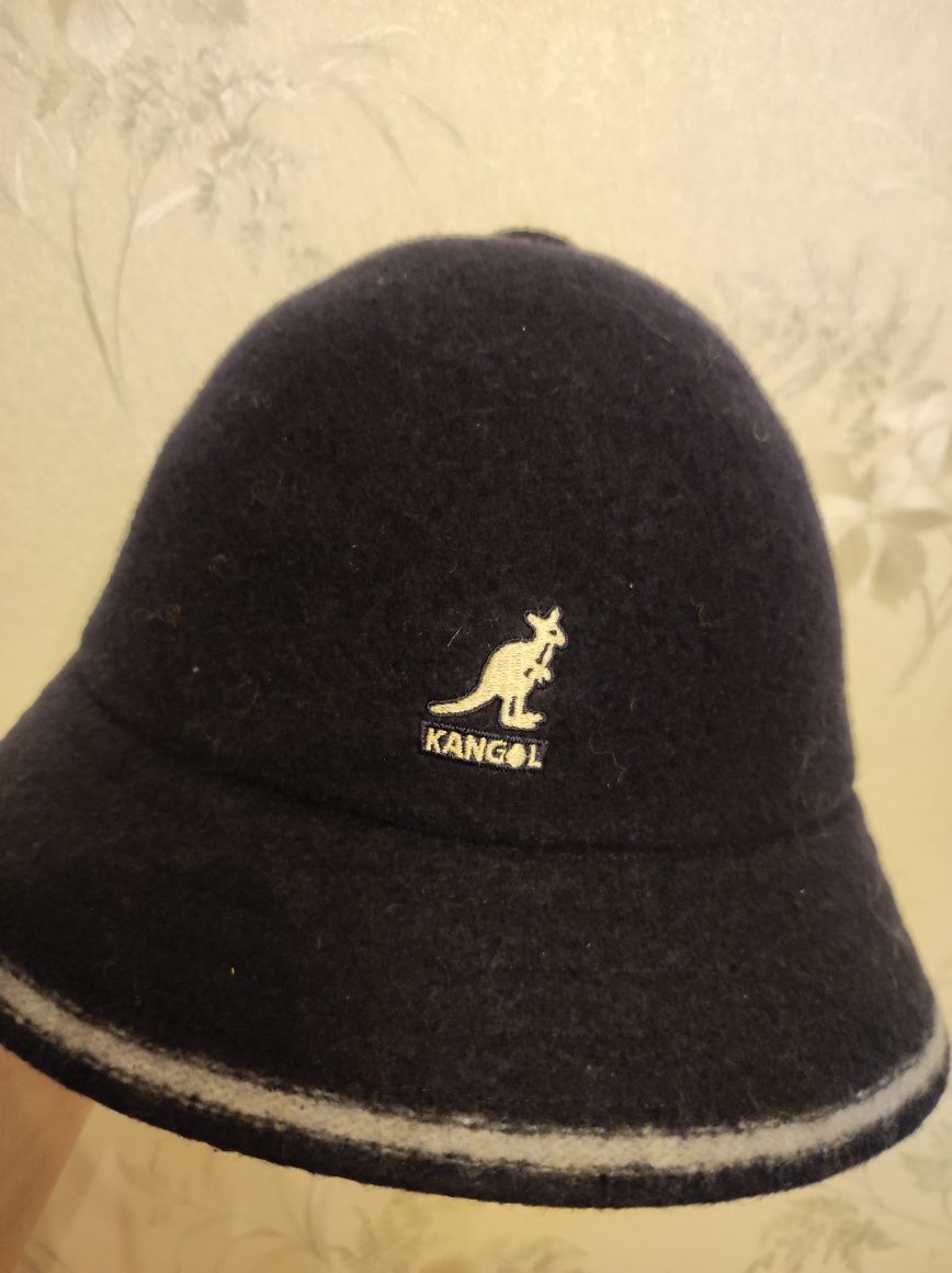 Капелюх Kangol, Англія