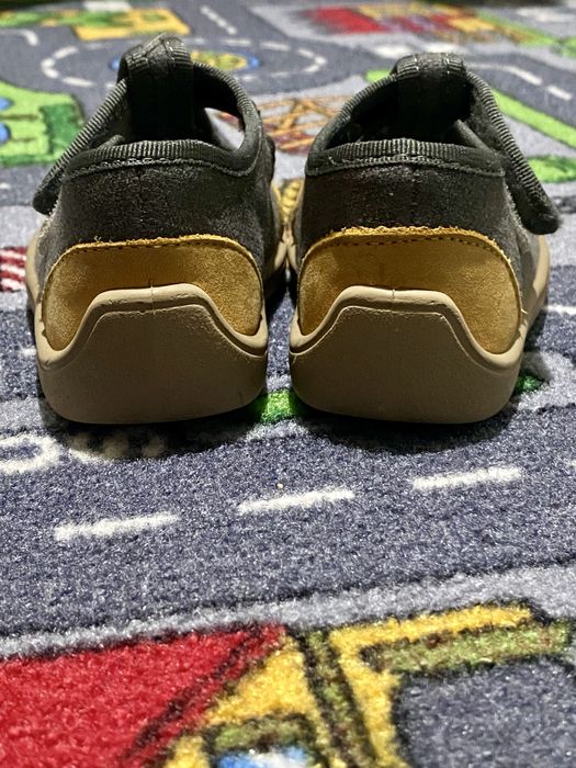 Kapcie 3F Barefoot, wzór - koparkk, r. 22