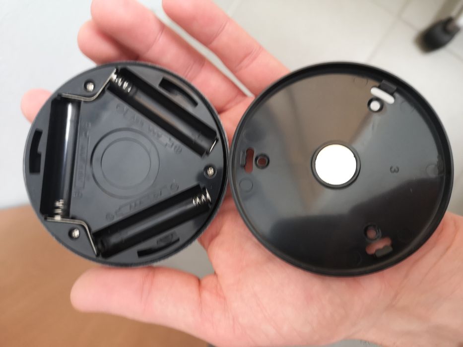 Luz presença a pilhas