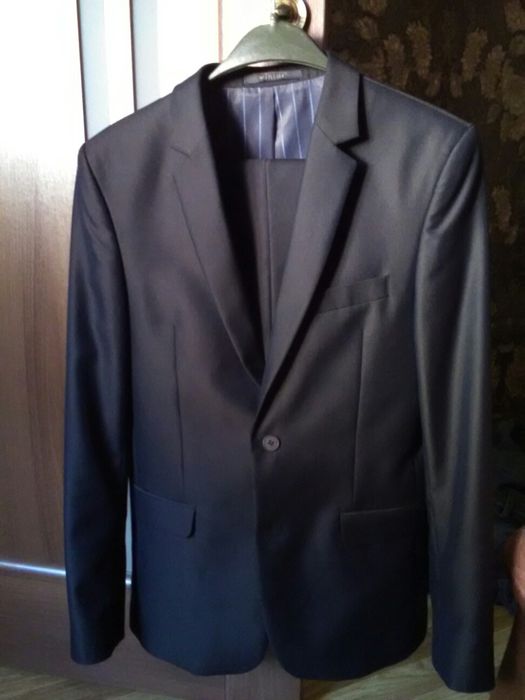 Чоловічий костюм