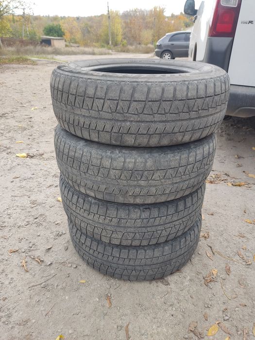 Шини зимові 195 65 15 Bridgestone