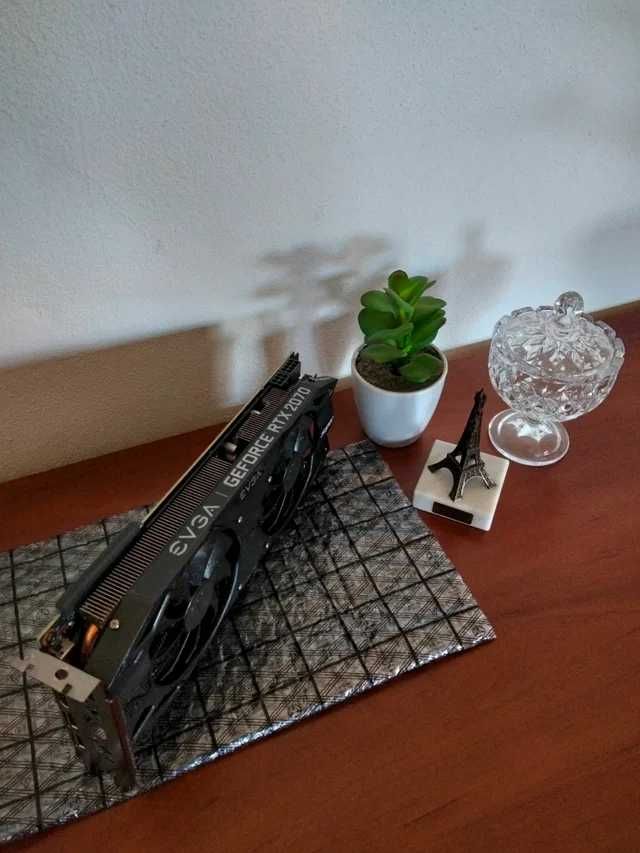 RTX 2070 Super Evga • Placa Gráfica