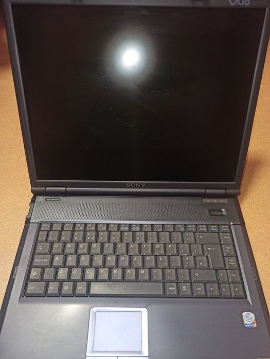Laptop sony vio model:PCG8A3M