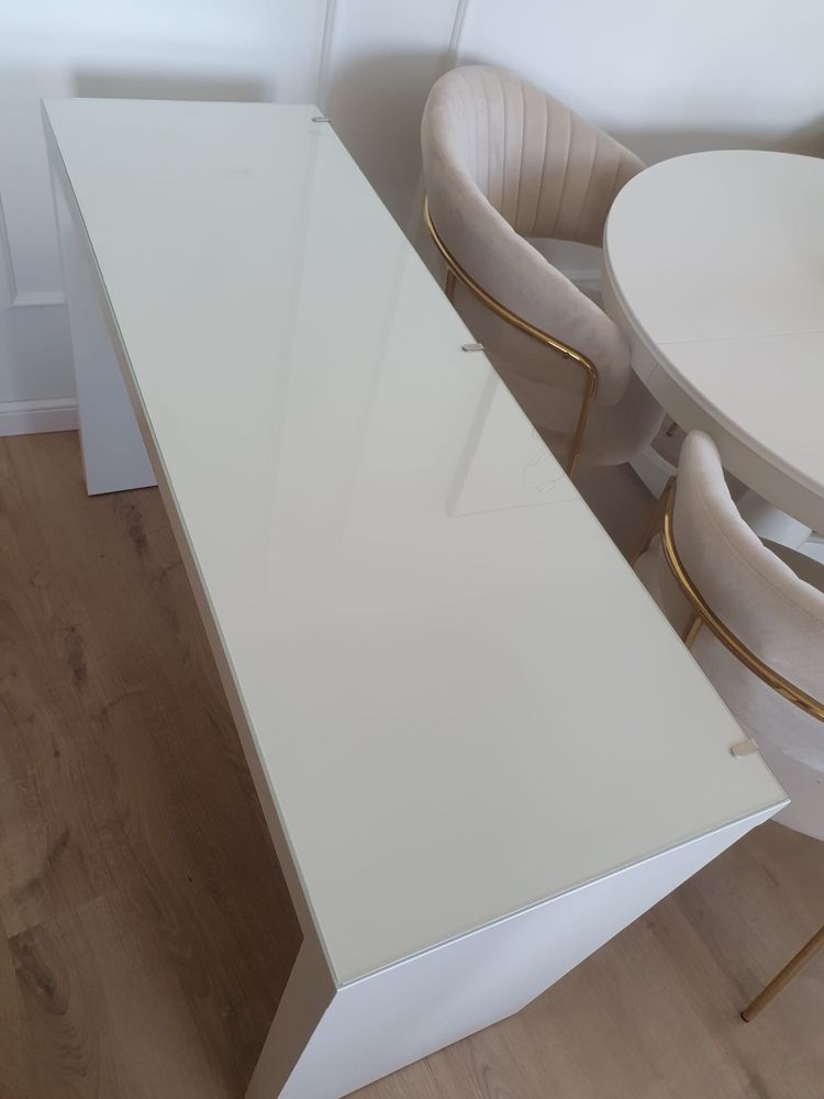 Toaletka Malm konsola Ikea biała szkło