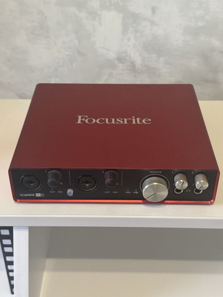 Звукова карта Focusrite 6i6 2nd Gen