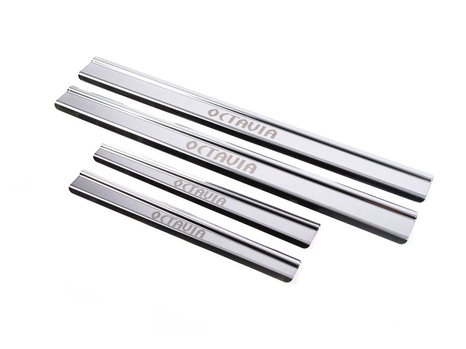 Skoda Octavia Tour Накладки на пороги Carmos (4 шт, нерж)