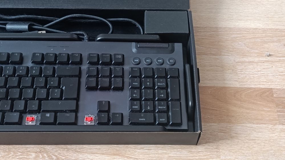 Ігрова механічка клавіатура Logitech G815 Gl Linear