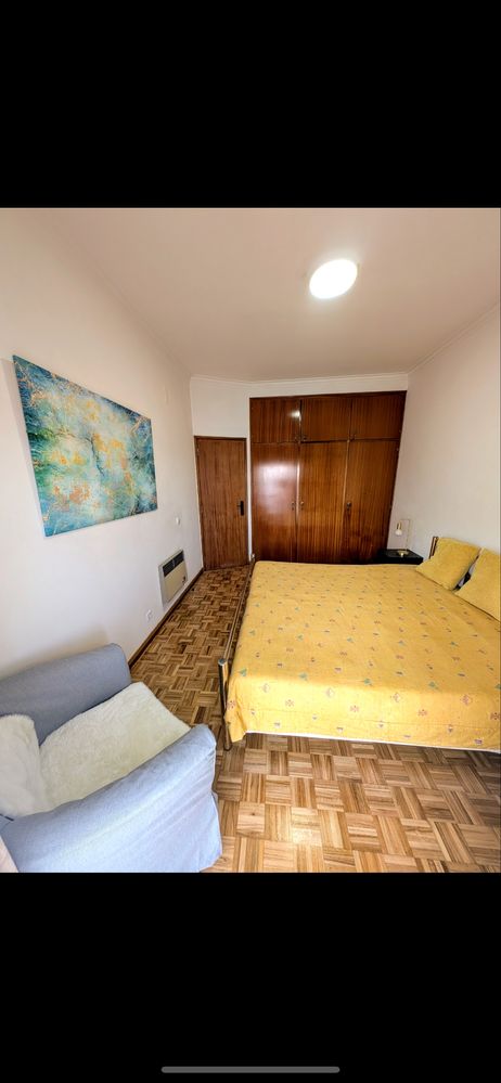 Apartamento T3 totalmente renovado em Almada