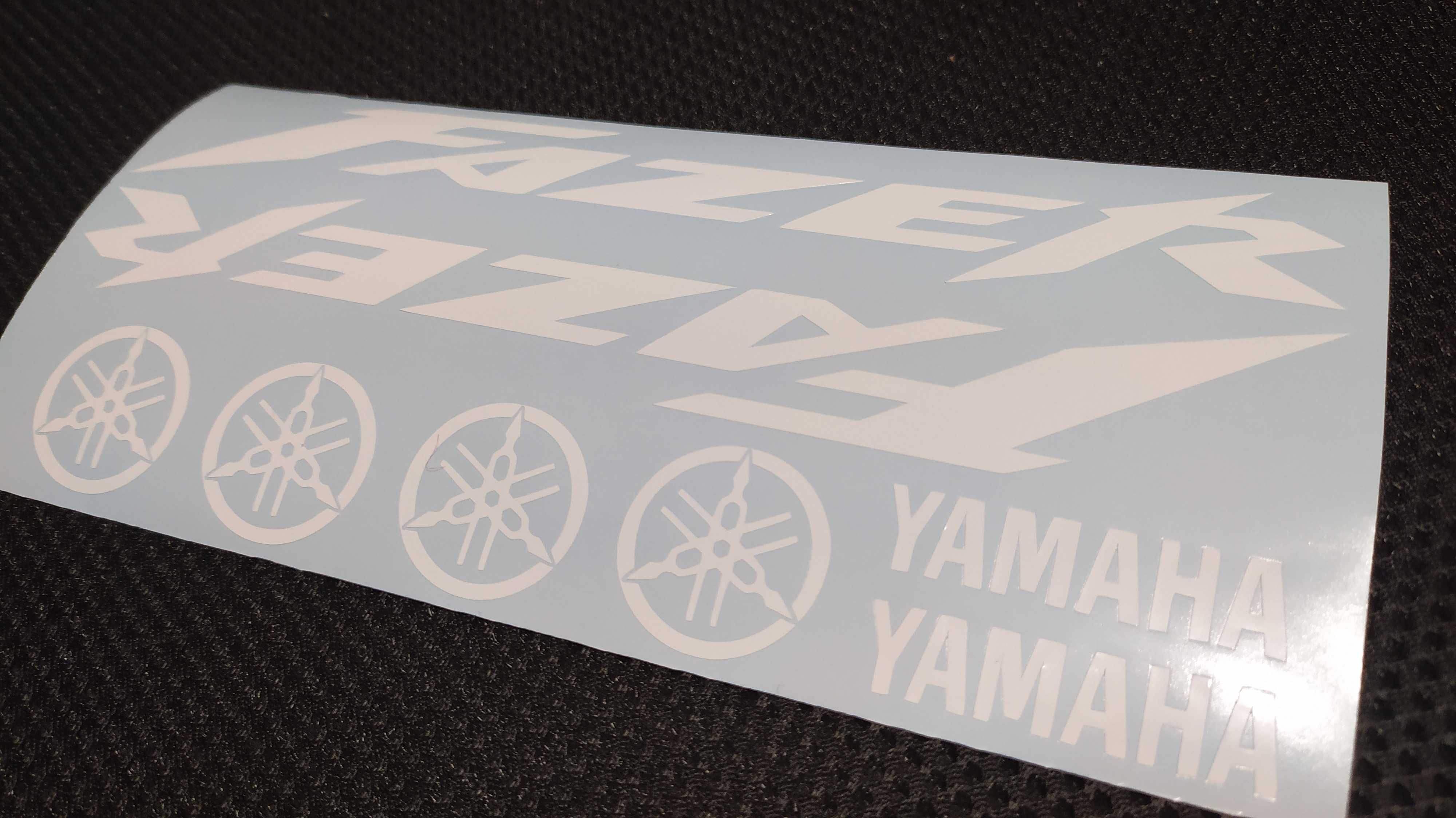 Наклейки на мотоцикл Ямаха Yamaha Fazer