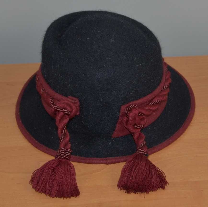 Женская, винтажная шляпка. Англия.