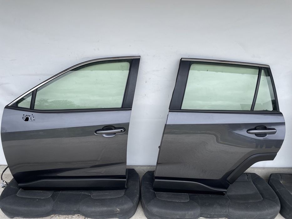 Двері Toyota Rav4 2019-22h передня ліва Тойота Рав4 2020-21р