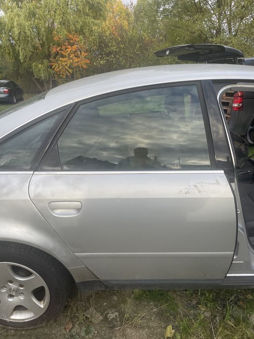 Drzwi tył prawe Audi A6 C5 sedan kod lakieru LY7W kompletne
