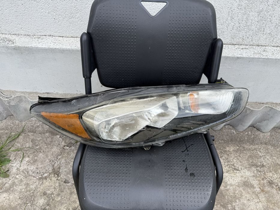 Фара форд фієста 2019 USA mk7 права