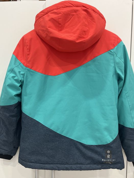 Лыжная куртка р. 152 на девочку