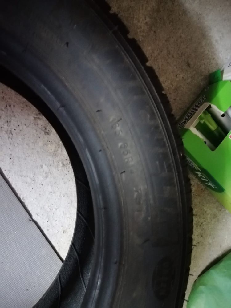 Pneus Michelin 165x65x14