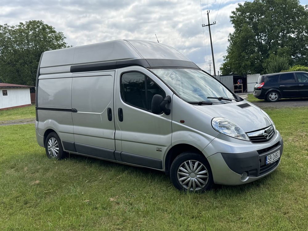 Opel vivaro L2 H2 1.9CDTI 115KM Klima super stan!