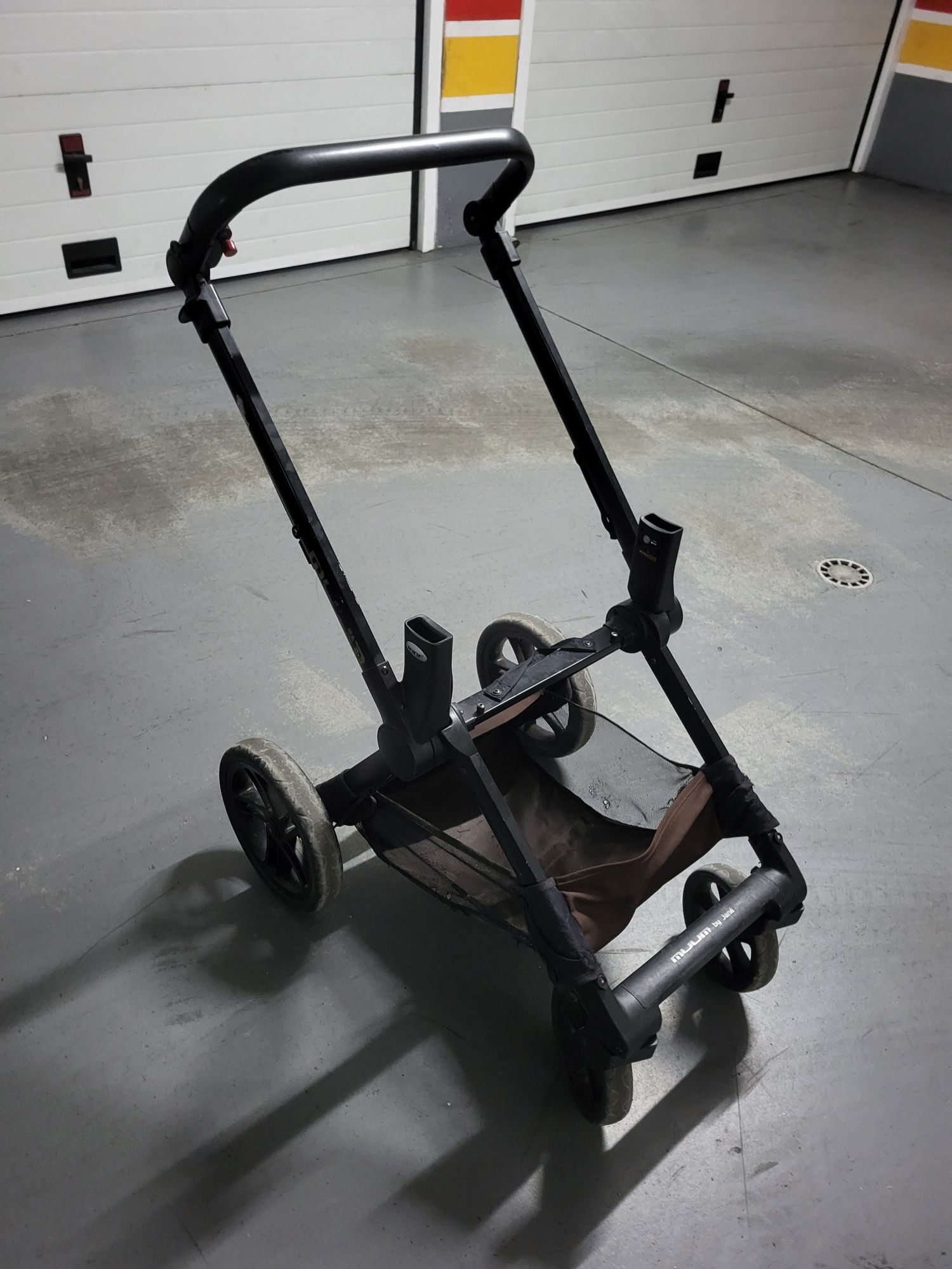 Carrinho de bebe + ovo + cadeira + base isofix