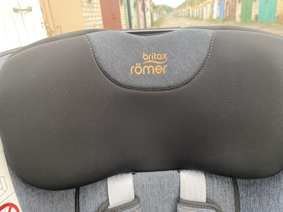 Автокрісло Britax Römer DUALFIX i-SIZE