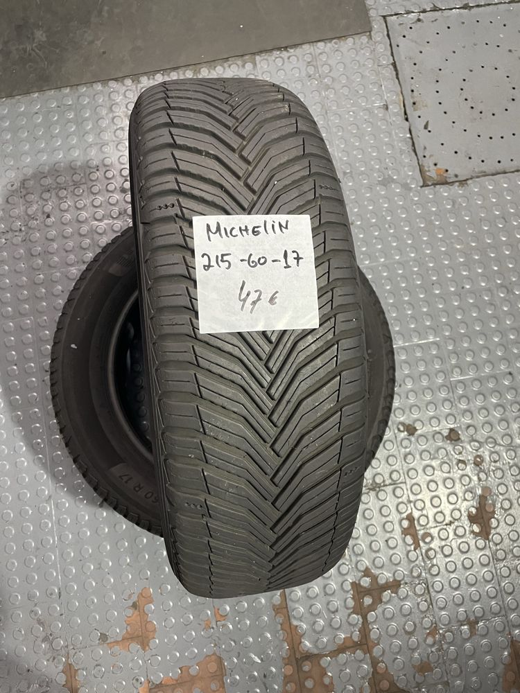 Pneus 215-60-R17