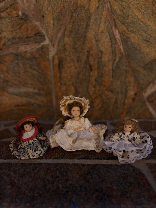 Bonecas de porcelana