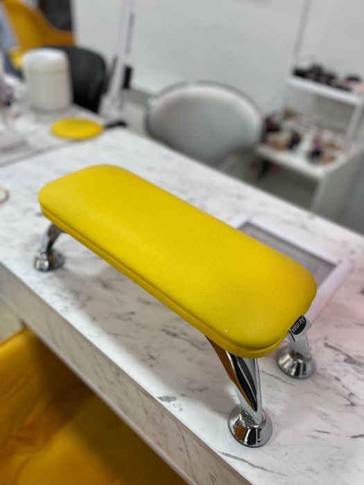 Маникюрная подставка под руки