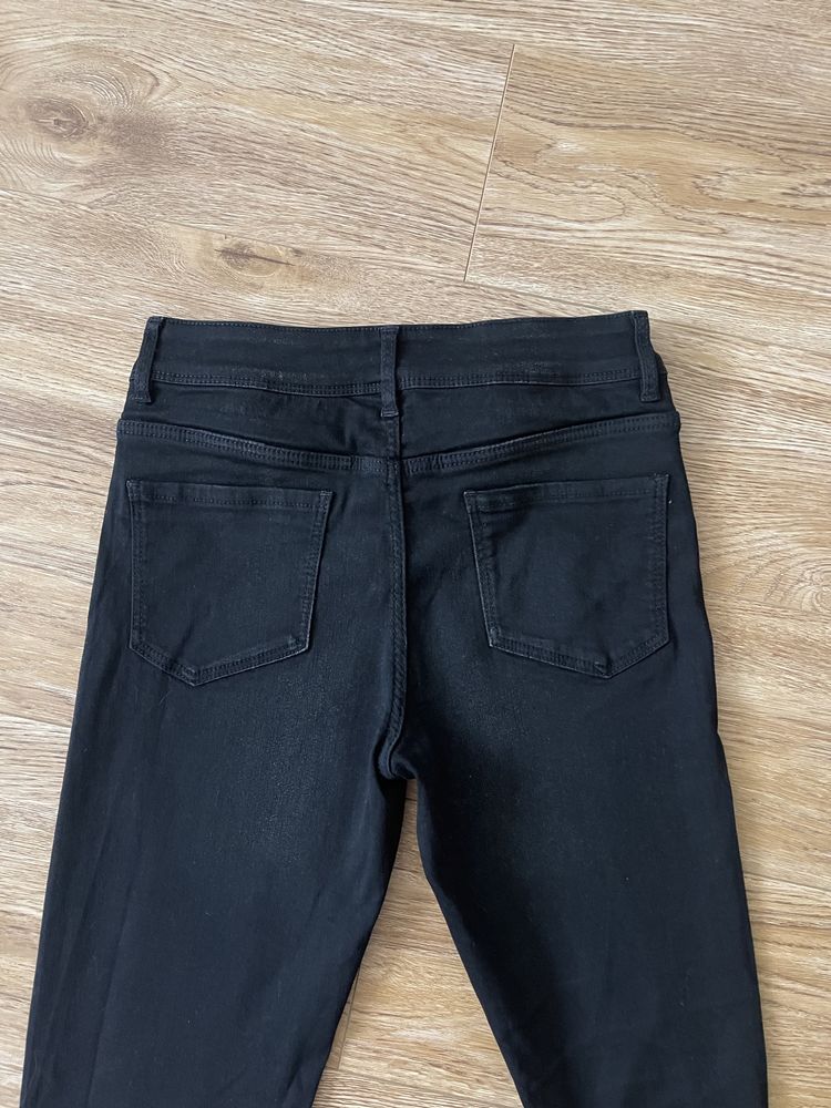 Стильні чорні джинси C&A