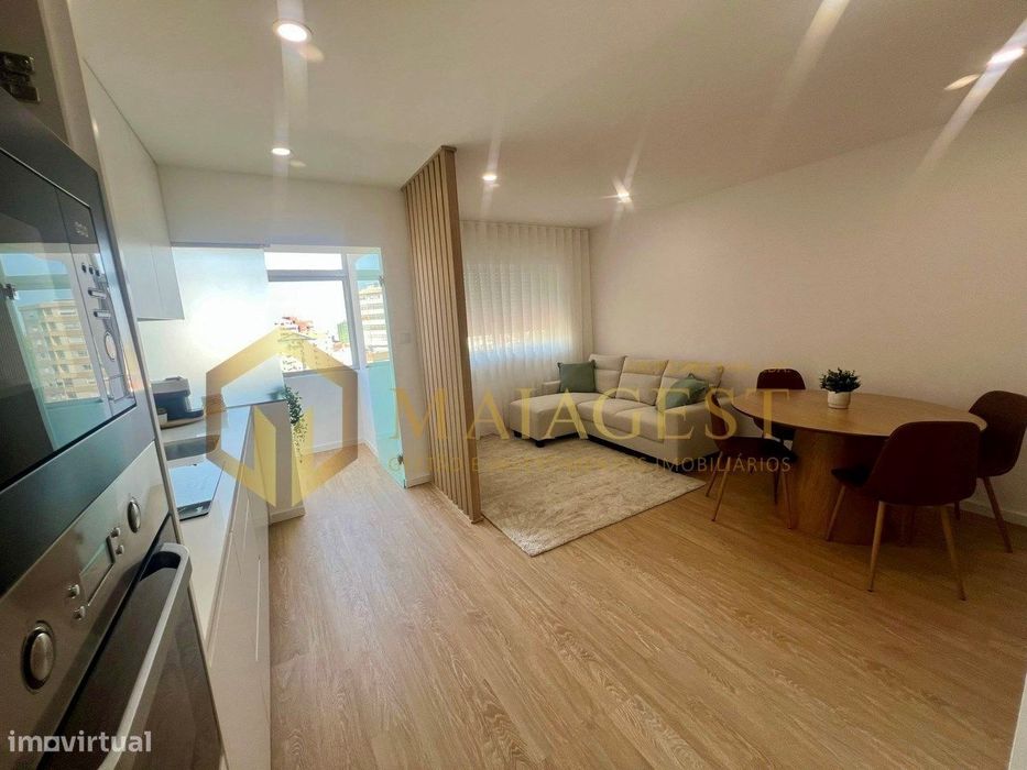 T1+1 Renovado cozinha Equipa e Mobilado próximo St. Ovideo-Vila Nov...