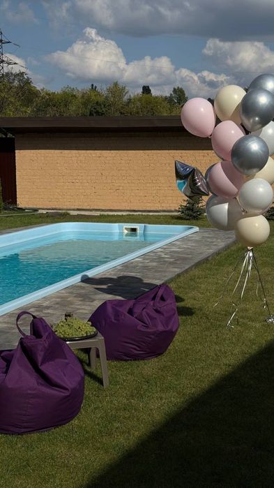 Оренда будиночка із басейном в приватному будинку.