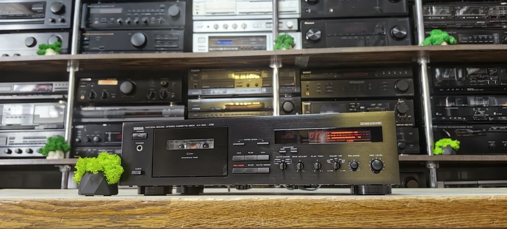 Касетний програвач Yamaha KX-330