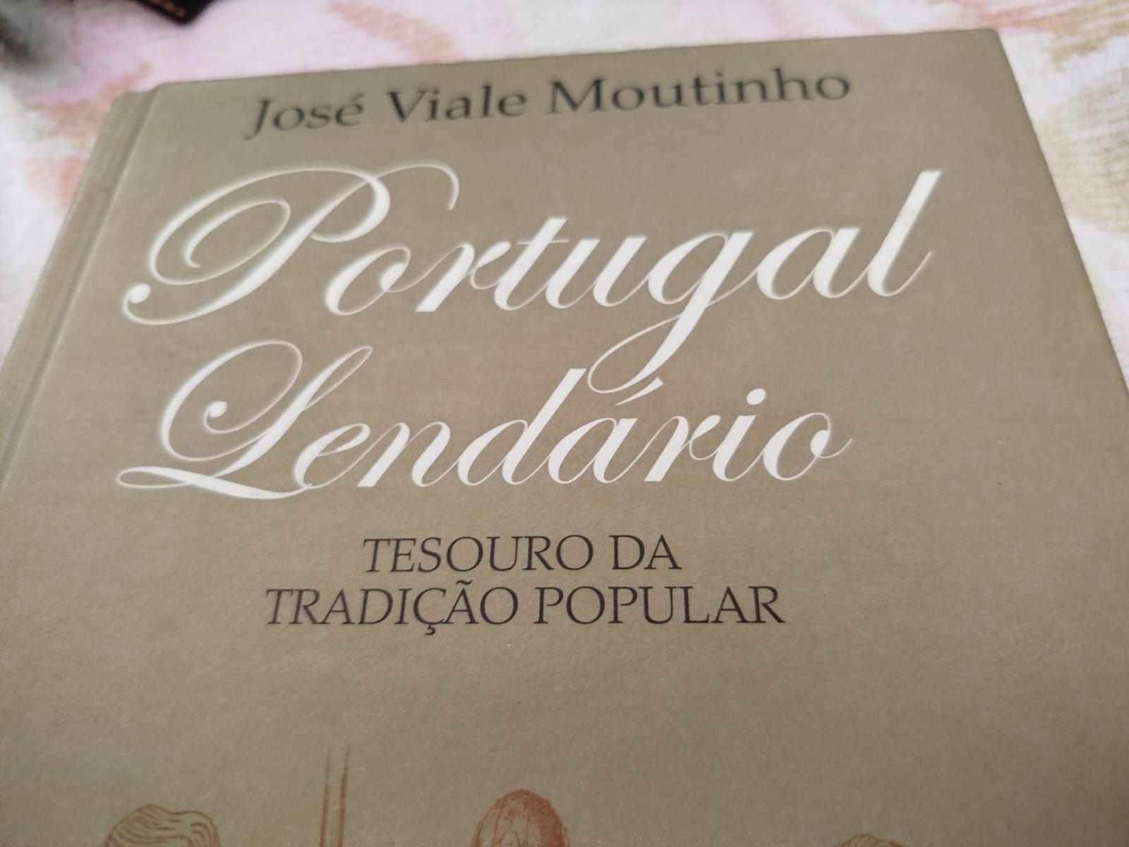 Grande Dicionário da Língua Portuguesa - 12 Vol + O Portugal Lendário
