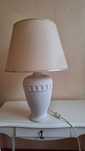 Śliczna duża lampa stojąca stołowa