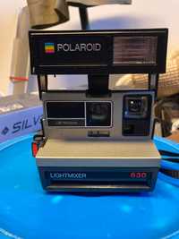 Máquina fotográfica instantânea Polaroid