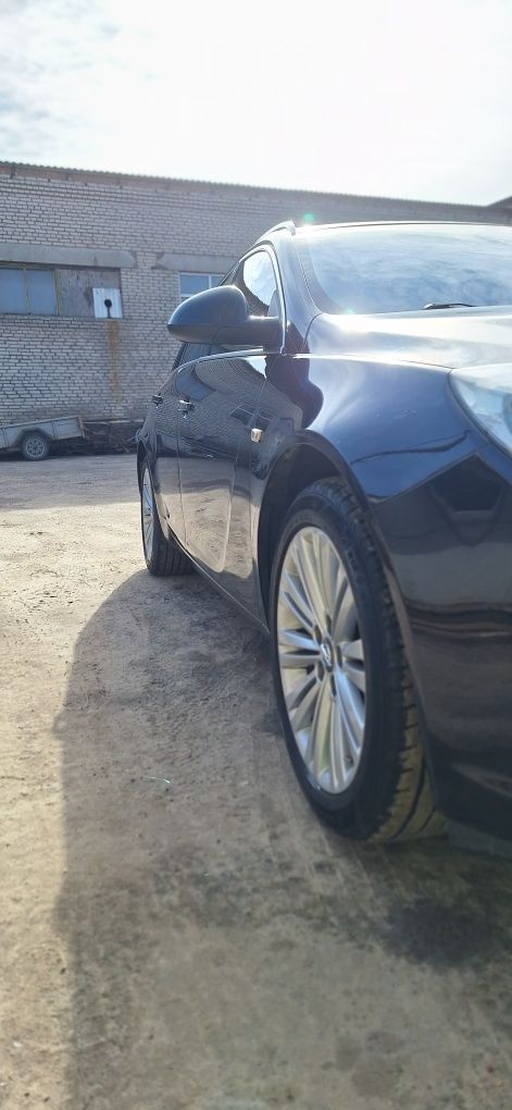 Opel insignia 2013 2.0cdti