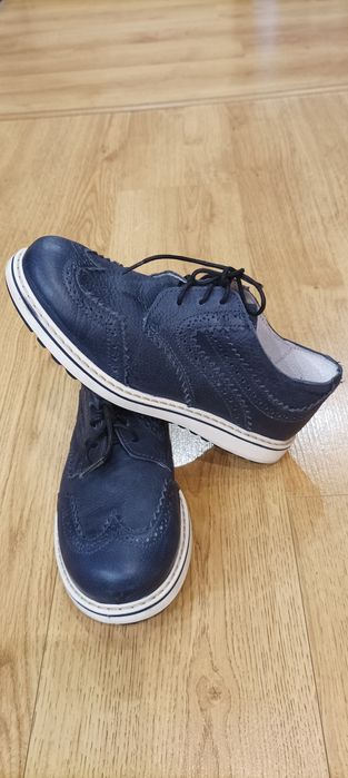 Дитячі шкіряні туфлі