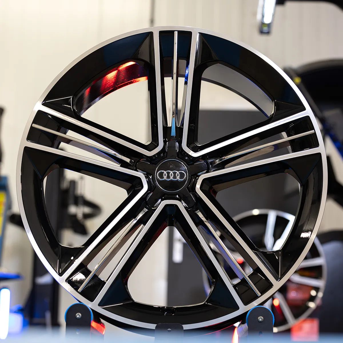 Felgi Audi 21'' A5 A6 S6 A7 S7 A8 S8 Q3 Q5 SQ5 Q7 Q8 Etron