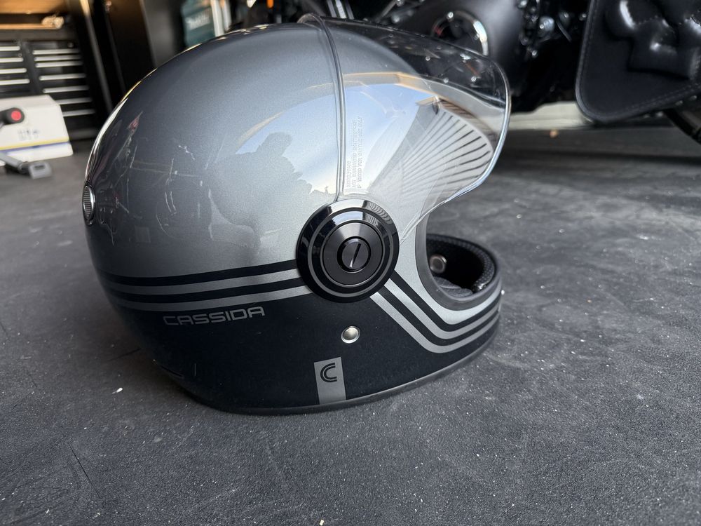 CASSIDA Kask Super Hooligan