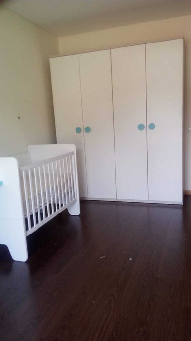 Quarto Completo de Bebé em Excelente Estado – Pronto a Usar