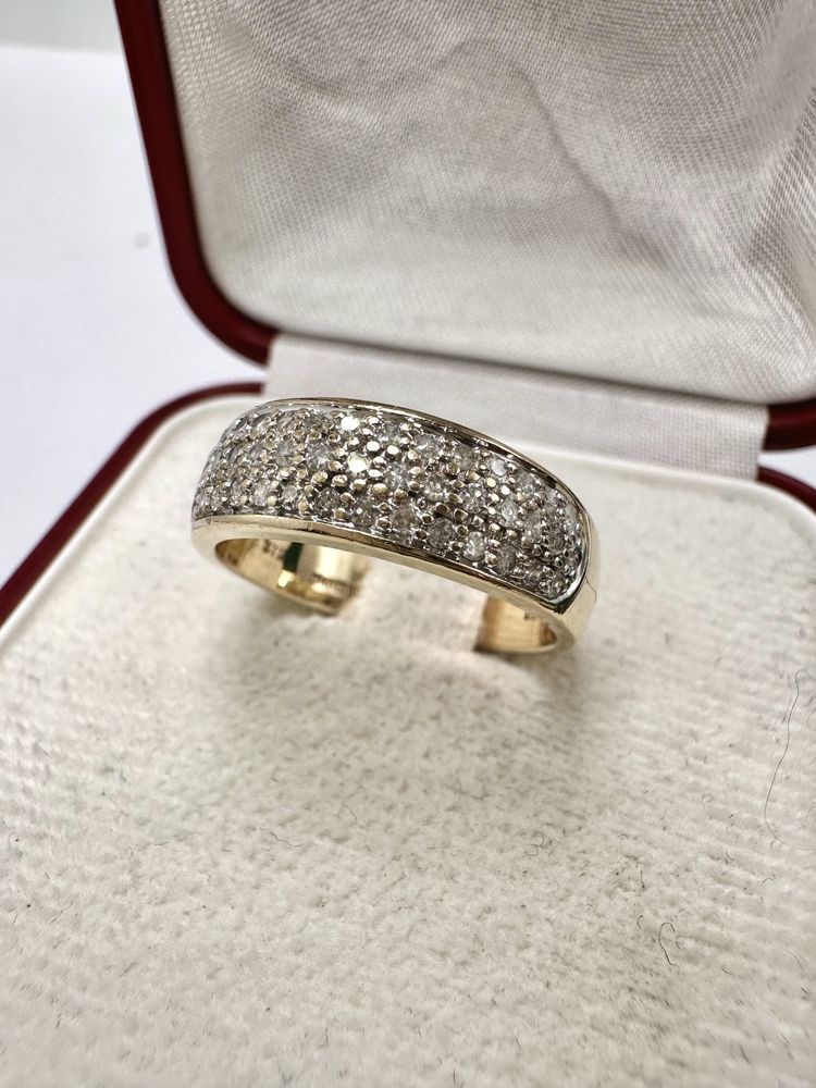 Złoty pierścionek z diamentami 0,33ct