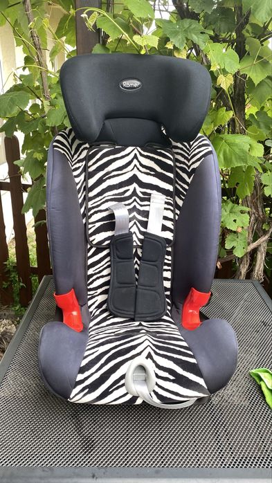 Britax Advantafix Zebra